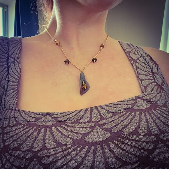 Moss Agate Calla Lily Handmade Pendant Bee Charm Drop Dangle Pendants - Picture 6 of 12